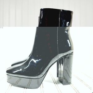 NEW Madden Girl Autum Black Glossy Platform Dress Dark Academia Ankle Boots K435